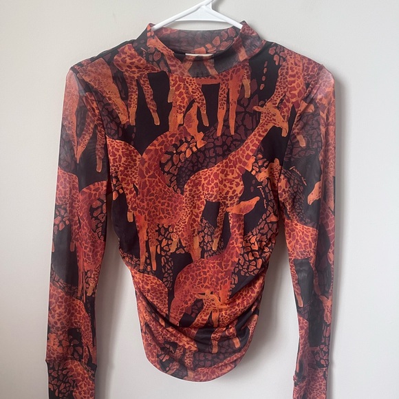FARM RIO Giraffe Print Long Sleeve Top with mesh - Picture 1 of 3